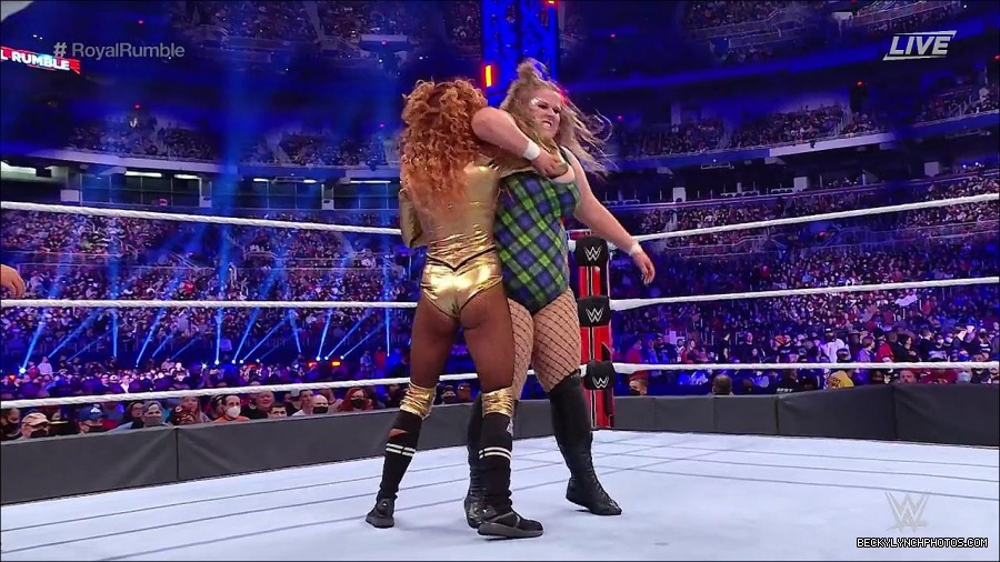 WWE_Royal_Rumble_2022_720p_WEB_h264-HEEL_mp4_007288844.jpg