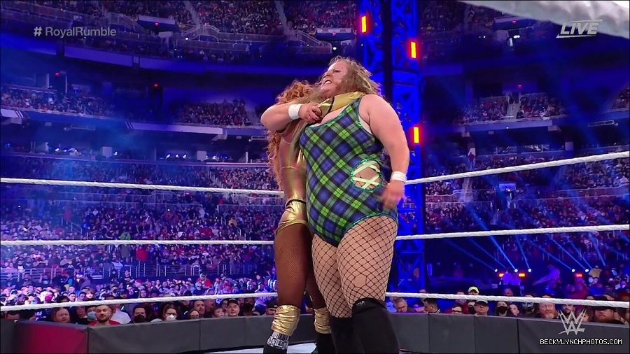 WWE_Royal_Rumble_2022_720p_WEB_h264-HEEL_mp4_007290444.jpg