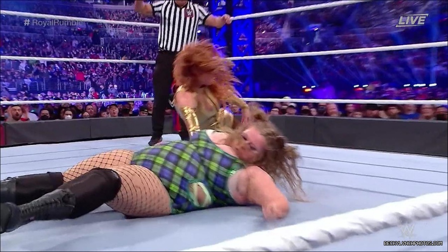 WWE_Royal_Rumble_2022_720p_WEB_h264-HEEL_mp4_007295644.jpg