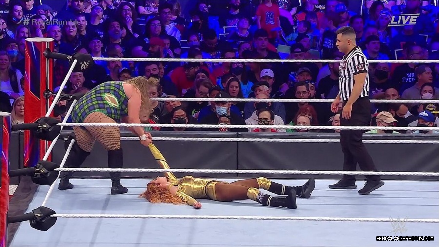 WWE_Royal_Rumble_2022_720p_WEB_h264-HEEL_mp4_007319644.jpg