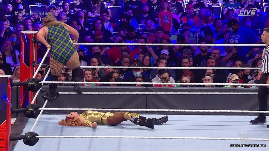 WWE_Royal_Rumble_2022_720p_WEB_h264-HEEL_mp4_007322044.jpg