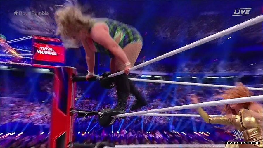 WWE_Royal_Rumble_2022_720p_WEB_h264-HEEL_mp4_007326844.jpg