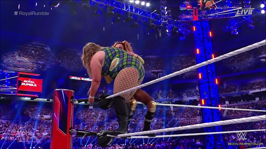 WWE_Royal_Rumble_2022_720p_WEB_h264-HEEL_mp4_007334111.jpg