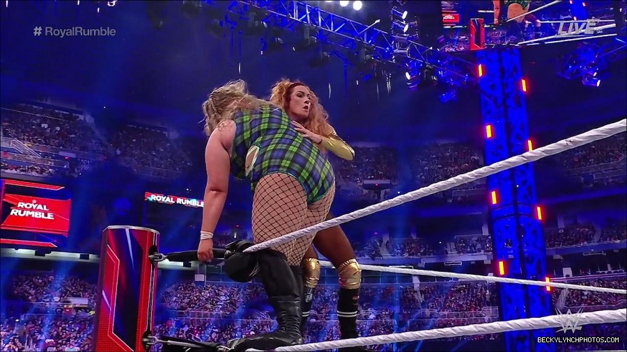WWE_Royal_Rumble_2022_720p_WEB_h264-HEEL_mp4_007334911.jpg