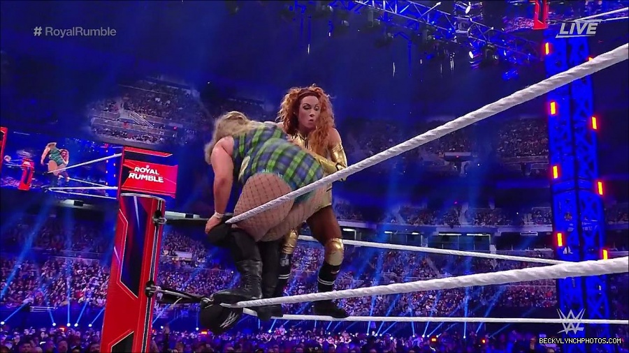 WWE_Royal_Rumble_2022_720p_WEB_h264-HEEL_mp4_007336511.jpg