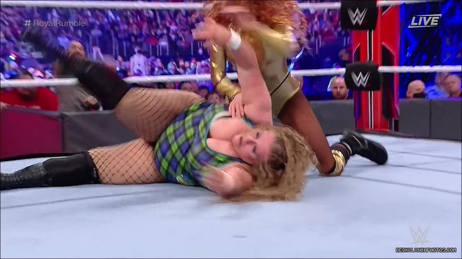 WWE_Royal_Rumble_2022_720p_WEB_h264-HEEL_mp4_007338511.jpg