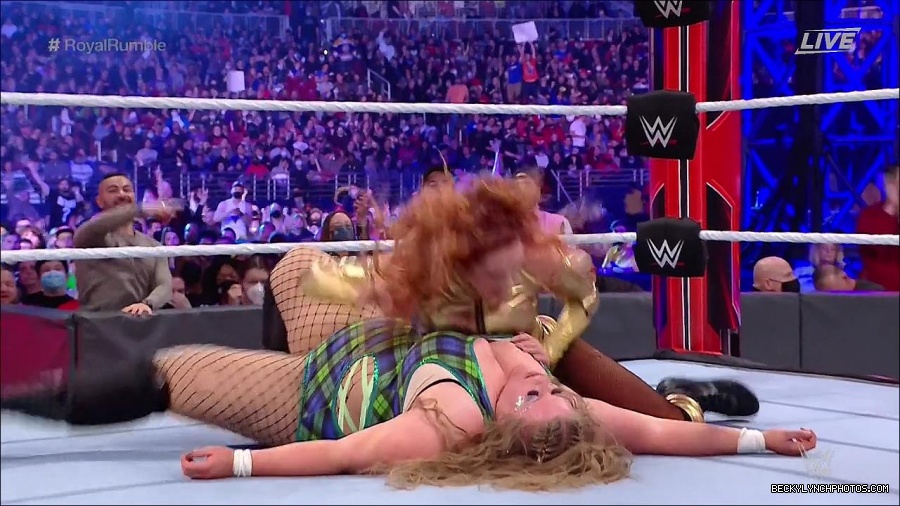 WWE_Royal_Rumble_2022_720p_WEB_h264-HEEL_mp4_007342911.jpg