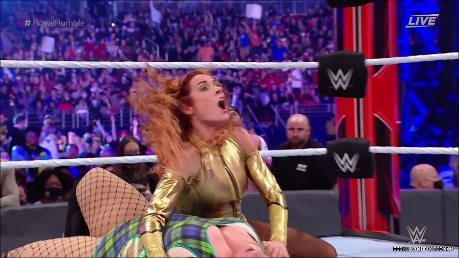WWE_Royal_Rumble_2022_720p_WEB_h264-HEEL_mp4_007343711.jpg