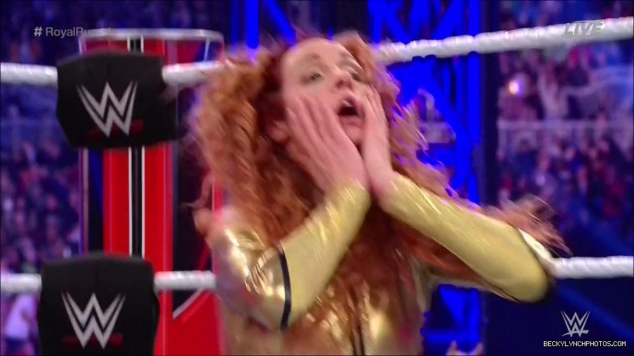 WWE_Royal_Rumble_2022_720p_WEB_h264-HEEL_mp4_007347711.jpg