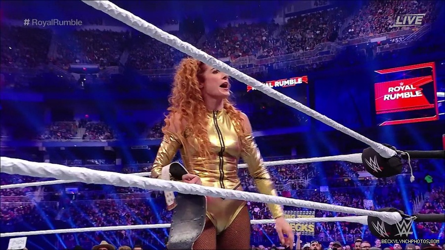 WWE_Royal_Rumble_2022_720p_WEB_h264-HEEL_mp4_007400911.jpg