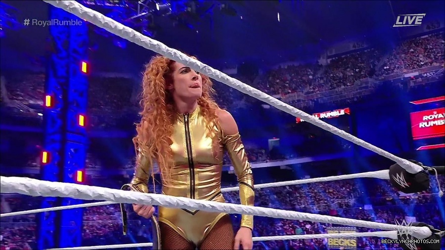 WWE_Royal_Rumble_2022_720p_WEB_h264-HEEL_mp4_007401711.jpg