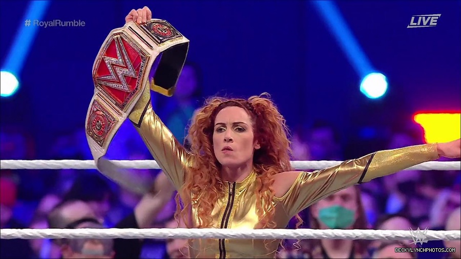 WWE_Royal_Rumble_2022_720p_WEB_h264-HEEL_mp4_007407711.jpg