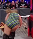 WWE_Royal_Rumble_2022_720p_WEB_h264-HEEL_mp4_006724711.jpg