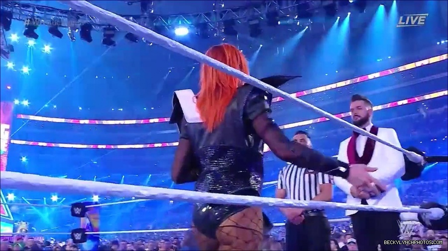 WM38_DAY_1_mp4_000103133.jpg