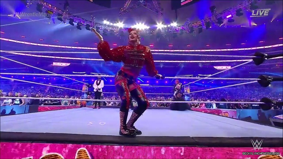 WM38_DAY_1_mp4_000301833.jpg
