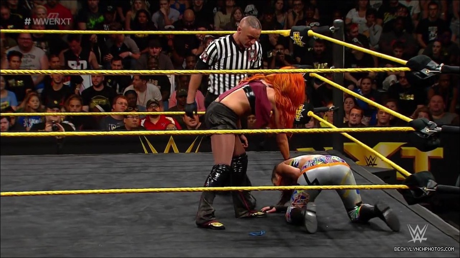 WWE_NXT21_mp4_002919533.jpg