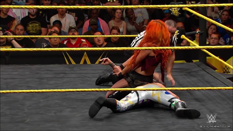 WWE_NXT21_mp4_003279566.jpg