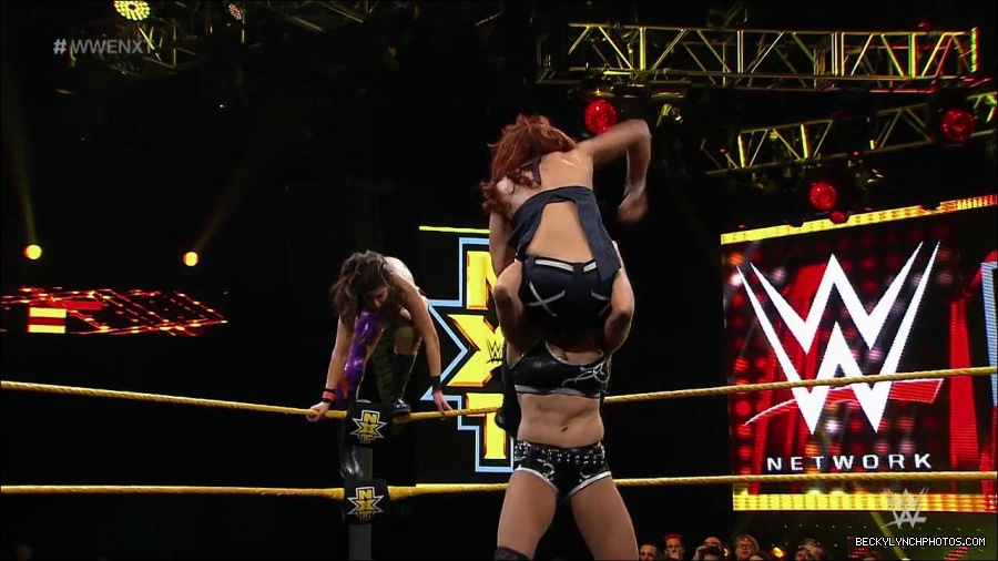 WWE_NXT37_mp4_001218300.jpg