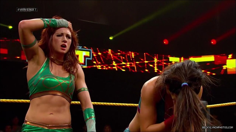 WWE_NXT26_mp4_001341066.jpg