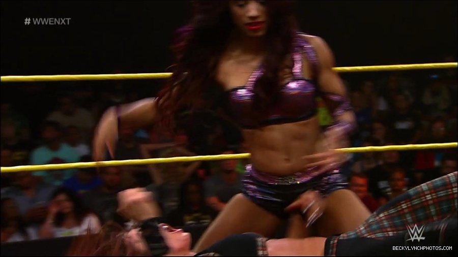WWE_NXT12_mp4_001928600.jpg
