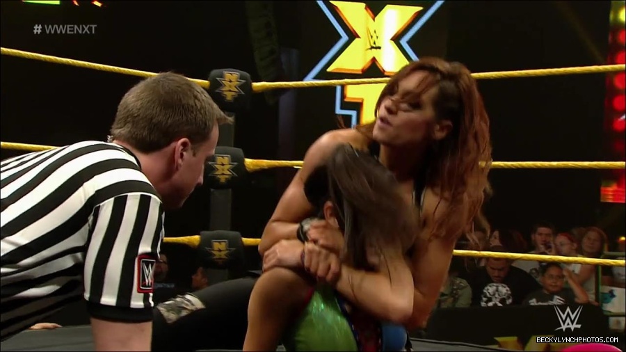 WWE_NXT6_mp4_000334433.jpg