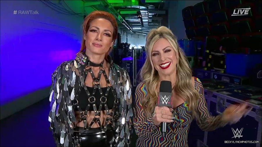 WWE_Raw_Talk_2022_05_30_720p_WEB_h264-HEEL_mp4_000829388.jpg
