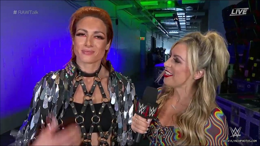 WWE_Raw_Talk_2022_05_30_720p_WEB_h264-HEEL_mp4_000833788.jpg