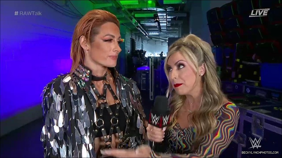 WWE_Raw_Talk_2022_05_30_720p_WEB_h264-HEEL_mp4_000837388.jpg