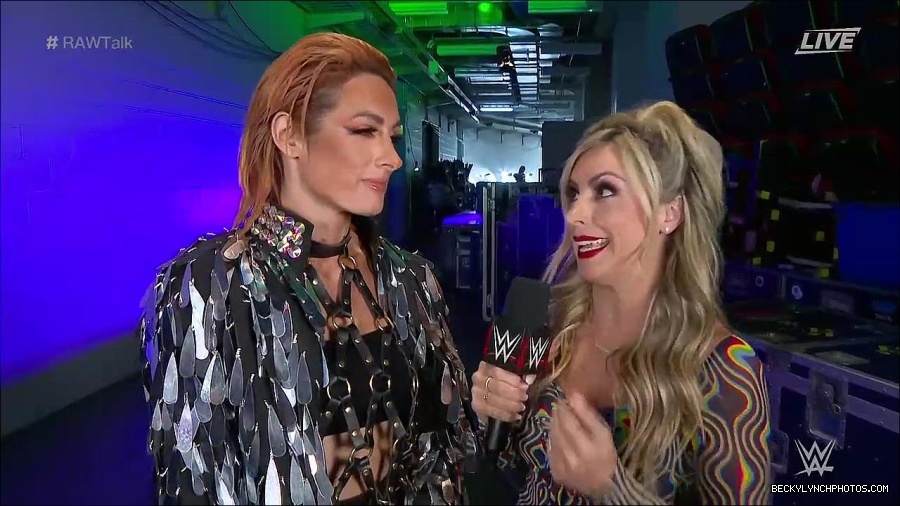 WWE_Raw_Talk_2022_05_30_720p_WEB_h264-HEEL_mp4_000837788.jpg
