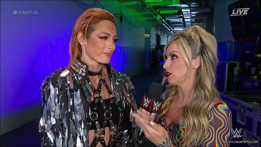 WWE_Raw_Talk_2022_05_30_720p_WEB_h264-HEEL_mp4_000839788.jpg