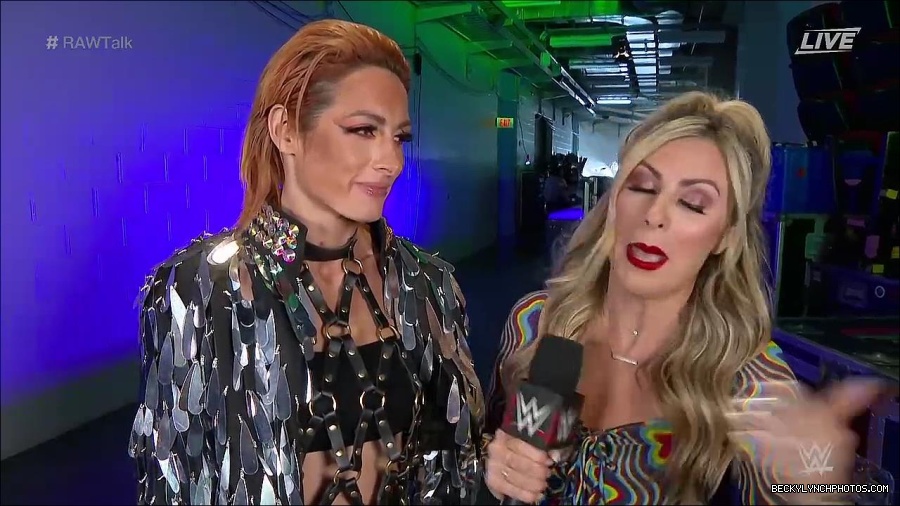 WWE_Raw_Talk_2022_05_30_720p_WEB_h264-HEEL_mp4_000841788.jpg