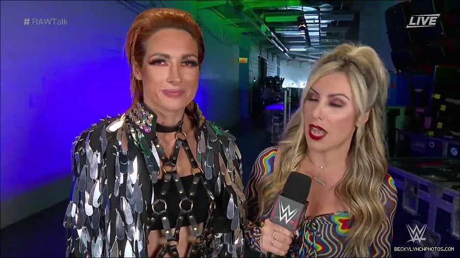 WWE_Raw_Talk_2022_05_30_720p_WEB_h264-HEEL_mp4_000842188.jpg