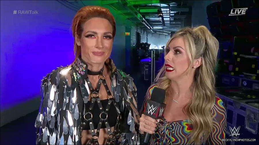 WWE_Raw_Talk_2022_05_30_720p_WEB_h264-HEEL_mp4_000842588.jpg