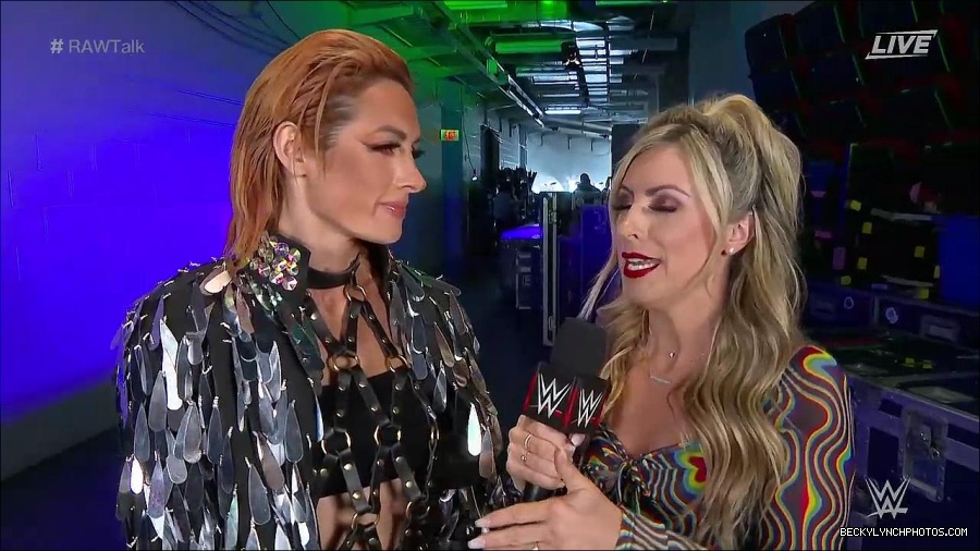 WWE_Raw_Talk_2022_05_30_720p_WEB_h264-HEEL_mp4_000843788.jpg