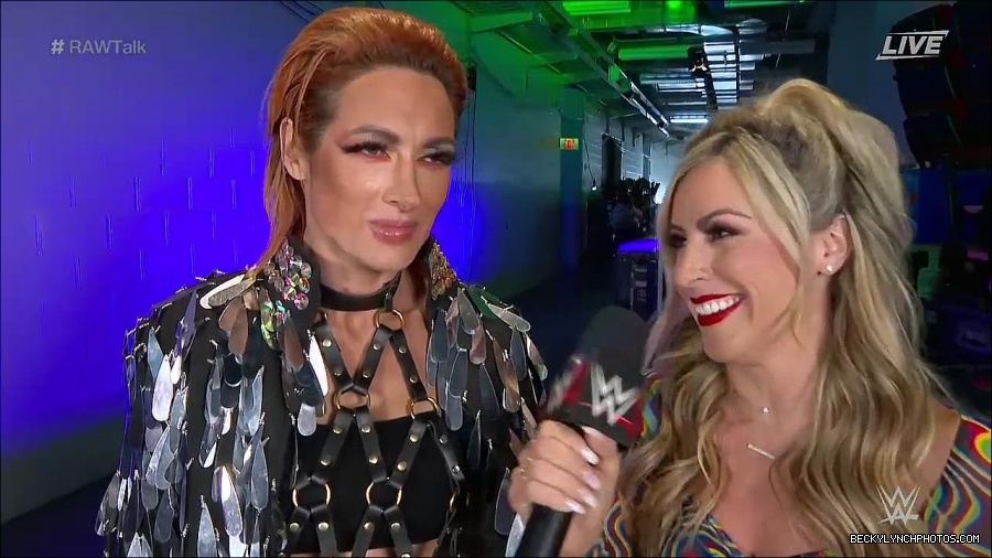 WWE_Raw_Talk_2022_05_30_720p_WEB_h264-HEEL_mp4_000849388.jpg