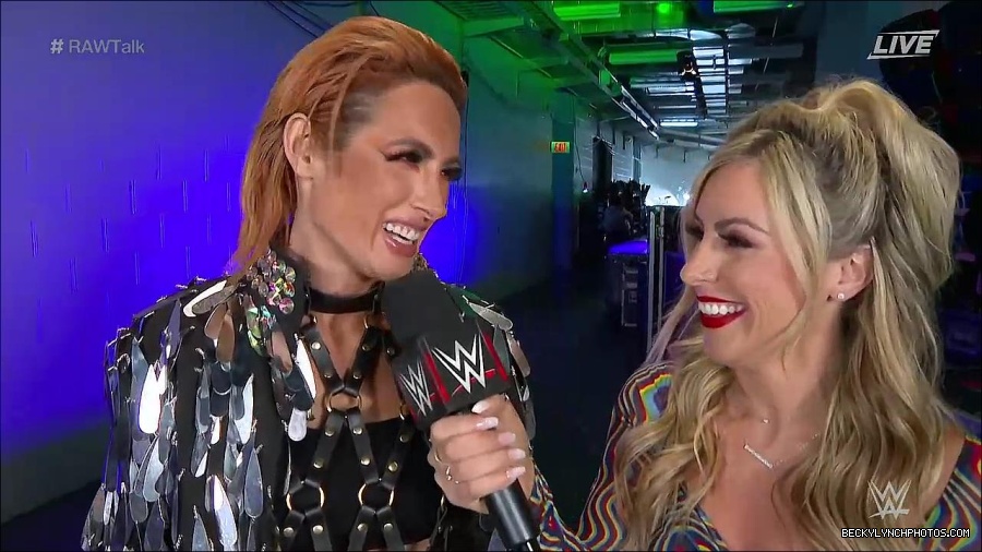 WWE_Raw_Talk_2022_05_30_720p_WEB_h264-HEEL_mp4_000849788.jpg
