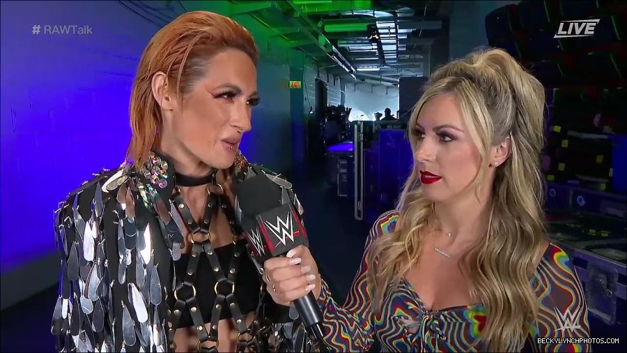WWE_Raw_Talk_2022_05_30_720p_WEB_h264-HEEL_mp4_000851788.jpg