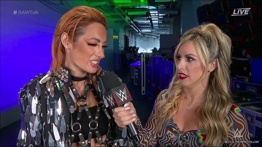 WWE_Raw_Talk_2022_05_30_720p_WEB_h264-HEEL_mp4_000853388.jpg