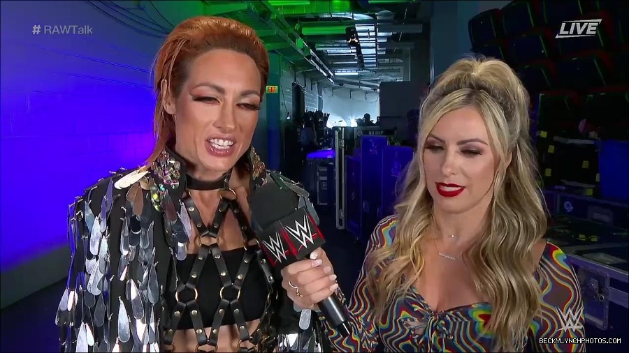 WWE_Raw_Talk_2022_05_30_720p_WEB_h264-HEEL_mp4_000854588.jpg