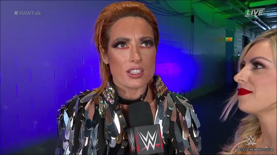 WWE_Raw_Talk_2022_05_30_720p_WEB_h264-HEEL_mp4_000862188.jpg
