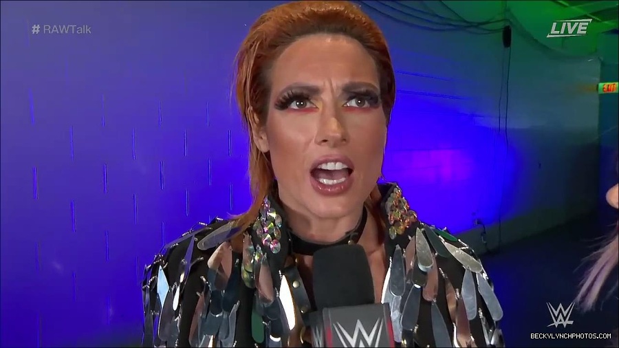 WWE_Raw_Talk_2022_05_30_720p_WEB_h264-HEEL_mp4_000863388.jpg