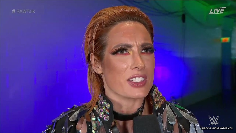 WWE_Raw_Talk_2022_05_30_720p_WEB_h264-HEEL_mp4_000866188.jpg