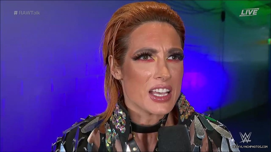 WWE_Raw_Talk_2022_05_30_720p_WEB_h264-HEEL_mp4_000867388.jpg