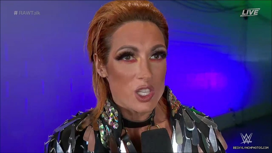 WWE_Raw_Talk_2022_05_30_720p_WEB_h264-HEEL_mp4_000868988.jpg