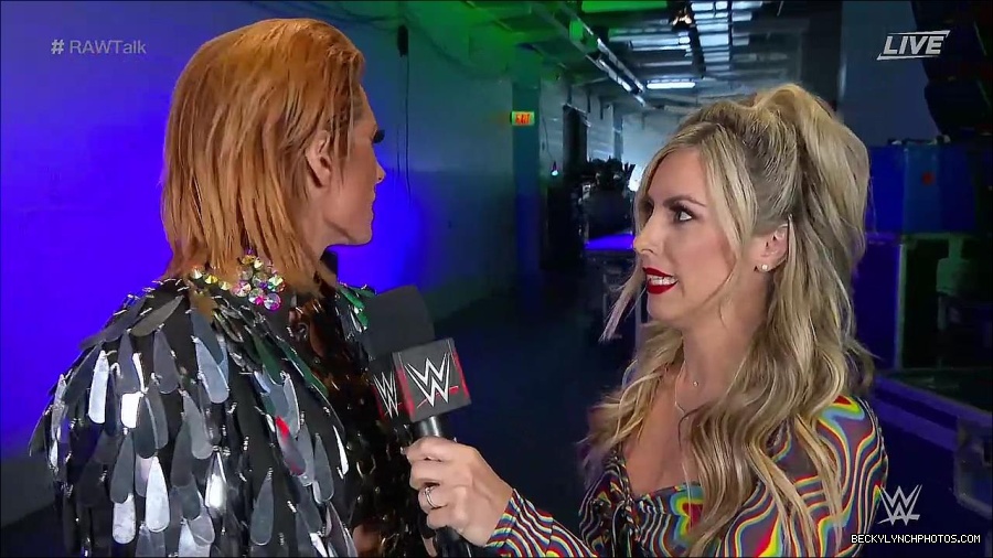 WWE_Raw_Talk_2022_05_30_720p_WEB_h264-HEEL_mp4_000875788.jpg