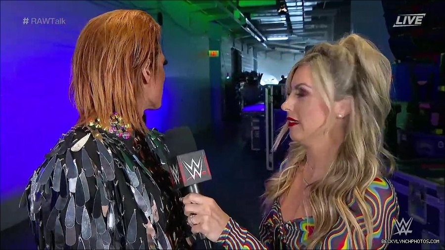 WWE_Raw_Talk_2022_05_30_720p_WEB_h264-HEEL_mp4_000876188.jpg
