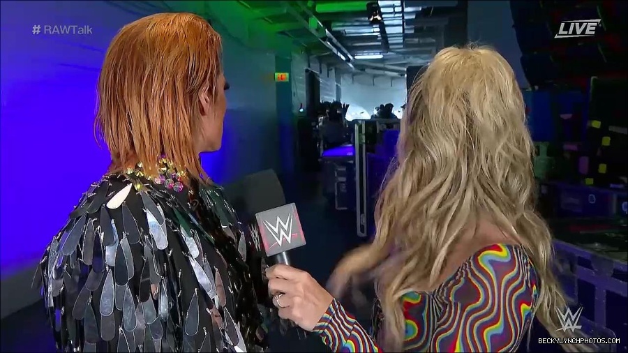 WWE_Raw_Talk_2022_05_30_720p_WEB_h264-HEEL_mp4_000876588.jpg
