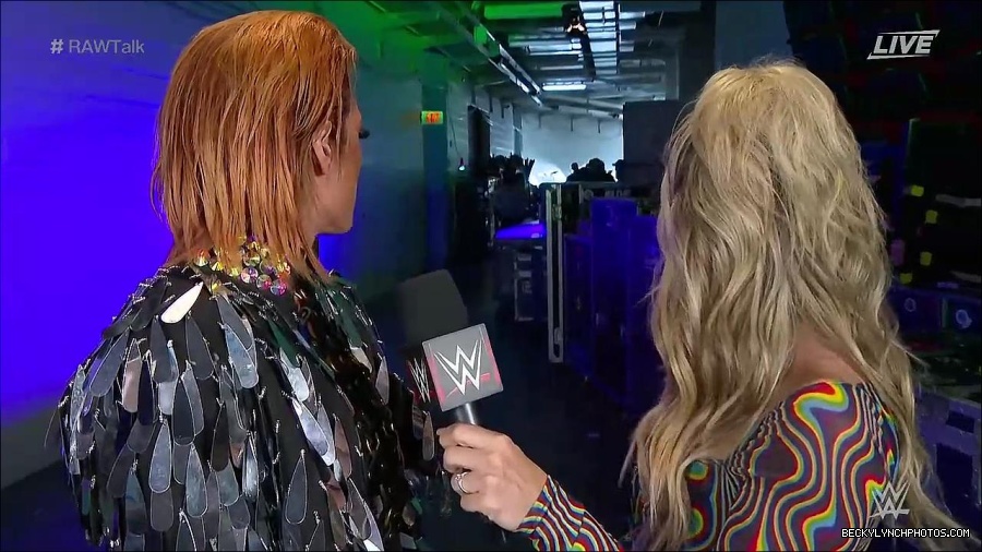 WWE_Raw_Talk_2022_05_30_720p_WEB_h264-HEEL_mp4_000877388.jpg