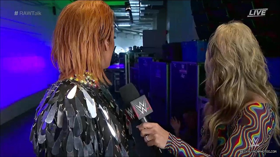 WWE_Raw_Talk_2022_05_30_720p_WEB_h264-HEEL_mp4_000878588.jpg