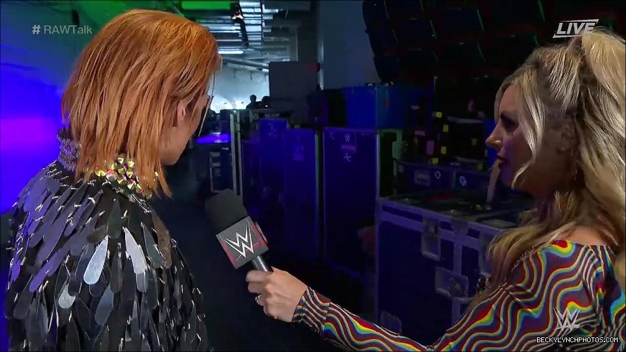 WWE_Raw_Talk_2022_05_30_720p_WEB_h264-HEEL_mp4_000881788.jpg